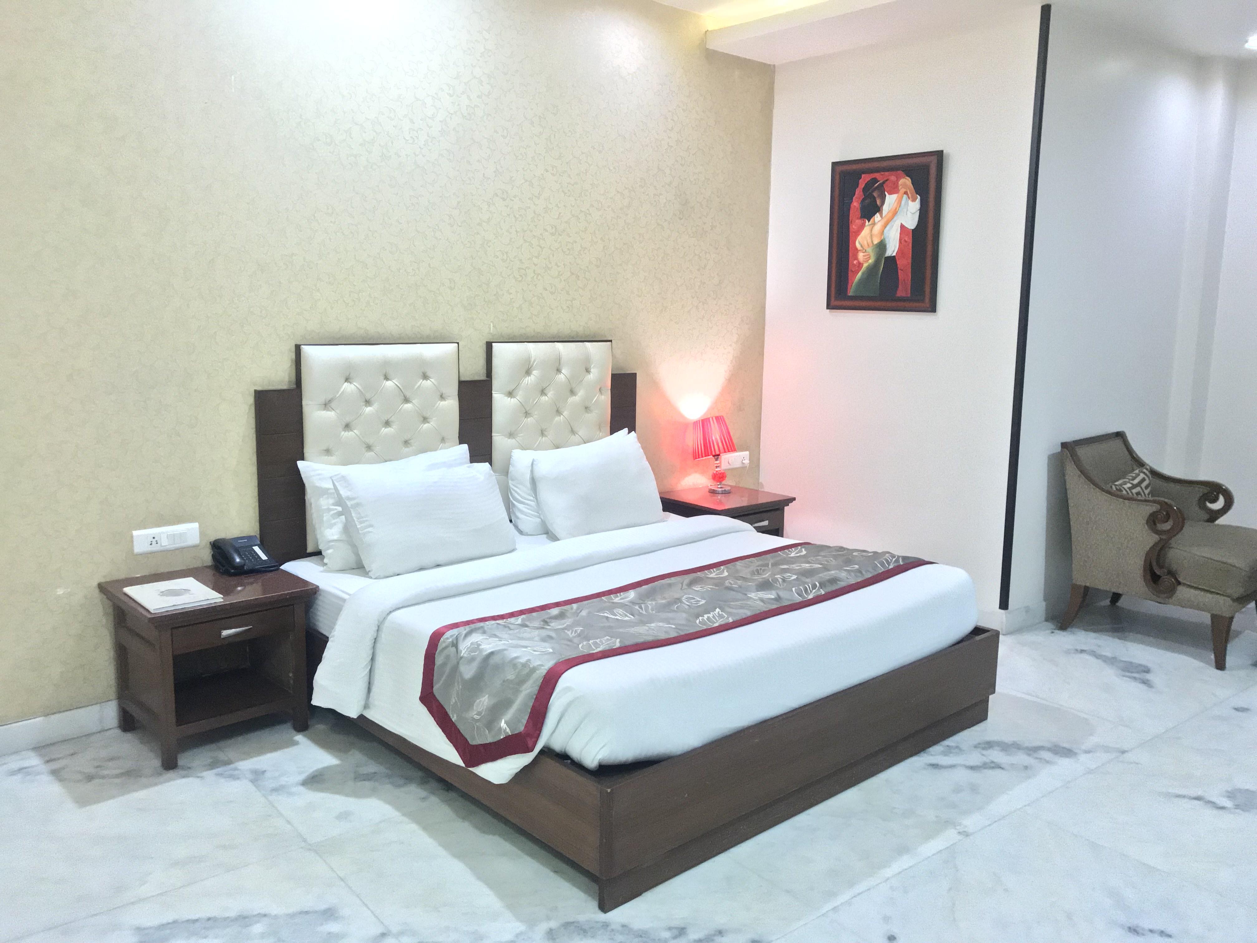 Hotel Leela Grande Карнал Екстер'єр фото